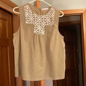 Hinge sleeveless size M, olive green with off white embroidery